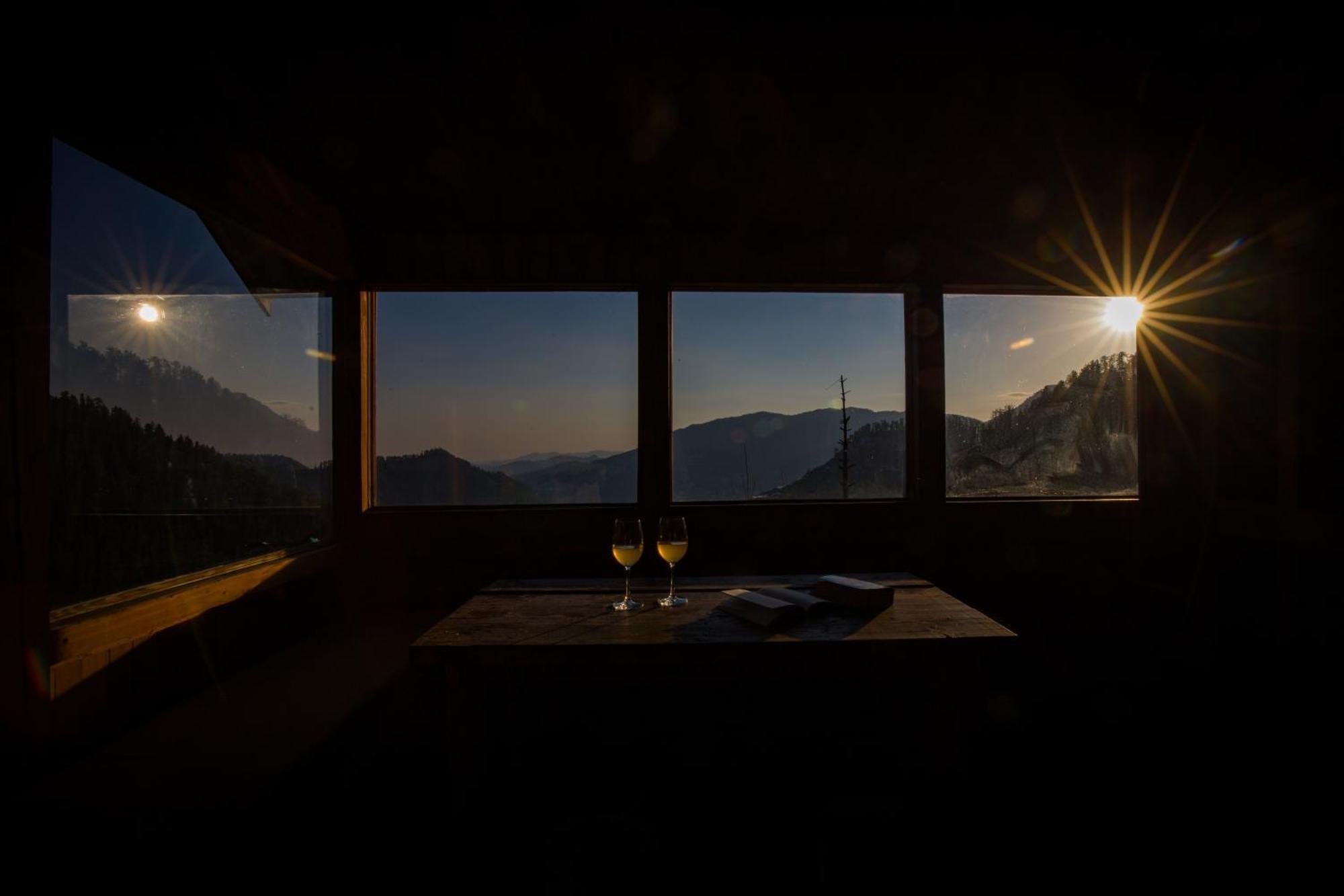 Elivaas 1 Bhk Premium Cottage With Sauna - Everly Shimla Dış mekan fotoğraf